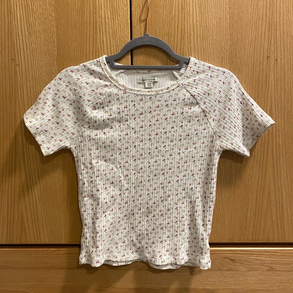American Eagle baby tee - Picture 2 of 4